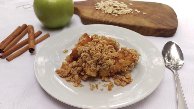 Skinny and Simple Apple Crisp recipe Mommy Perfect